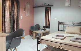 Cozy Studio Flat 1 Bedroom-Very Central Location
